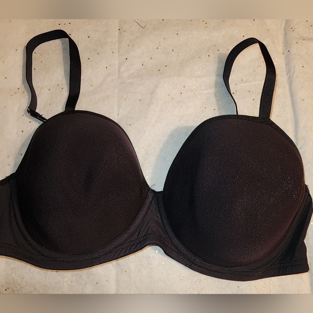 HANRO SMOOTH ILLUSION SPACER BRA 36A BLACK NWT